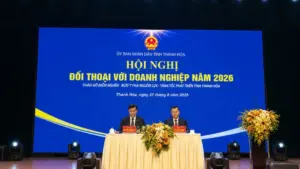 Chủ tịch Thanh Hóa yêu cầu tháo gỡ điểm nghẽn, phục vụ doanh nghiệp tại hội nghị đối thoại chiều 27/8. Chi tiết ngay!