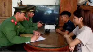 Flycam xâm phạm vùng cấm bay gần sân bay, 4 người dân tự nguyện giao nộp thiết bị cho lực lượng chức năng. Chi tiết ngay!