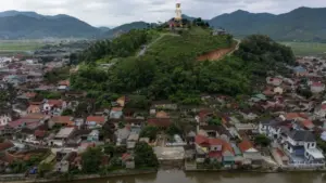 Khám phá làng cổ Tiên Hòa ở Thanh Hóa, nơi lưu giữ kiến trúc truyền thống và dấu ấn thời gian giữa núi đồi, đồng quê.