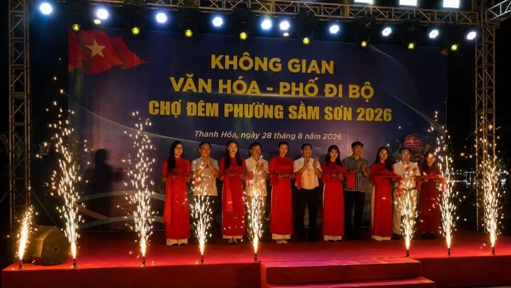 Phố đi bộ và Chợ đêm làm mới không gian du lịch Sầm Sơn, thu hút du khách. Cập nhật chi tiết ngay!