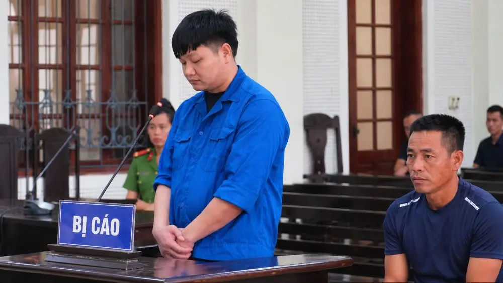 Mâu thuẫn vay tiền, Hoàng Hữu Lương nổ súng bắn chủ nợ và bị TAND tỉnh Nghệ An tuyên tổng cộng 13 năm tù.
