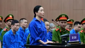 Bác sĩ khai bà 'trùm' Mai Anh 'tặng con 5 triệu quà Tết thiếu nhi', chủ tọa truy hỏi. Chi tiết ngay!