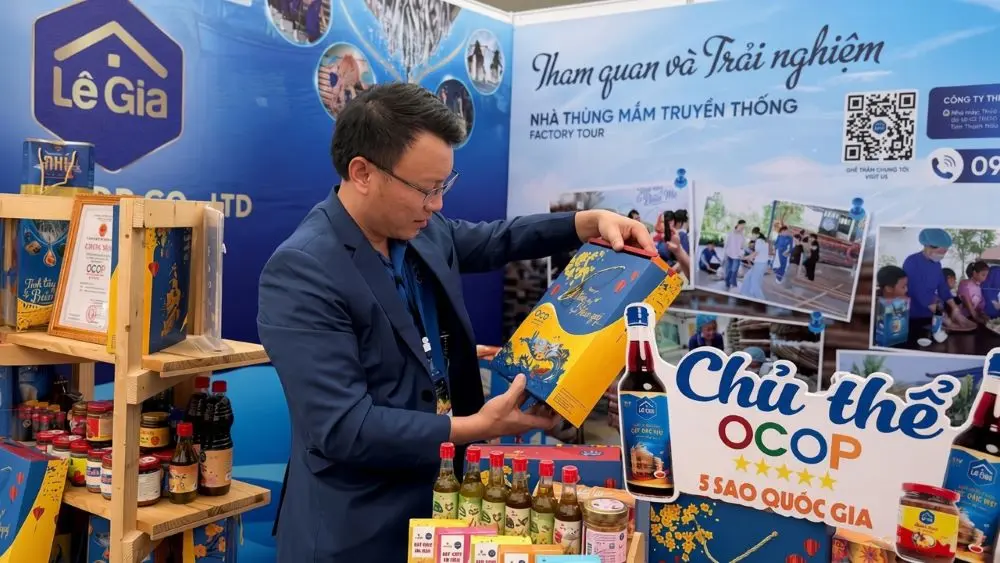 Bao bì đẹp giúp hàng Việt tạo ấn tượng với người tiêu dùng. Thương hiệu Lê Gia chú trọng mẫu mã để nâng giá trị sản phẩm.