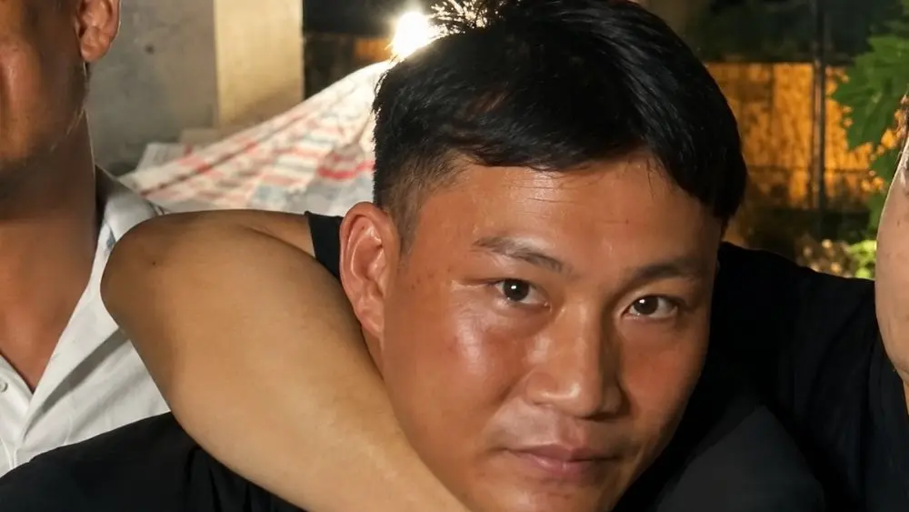Bắt giữ nghi phạm dùng dao cướp điện thoại trong siêu thị ở Hà Nội. Chi tiết vụ việc ngay!