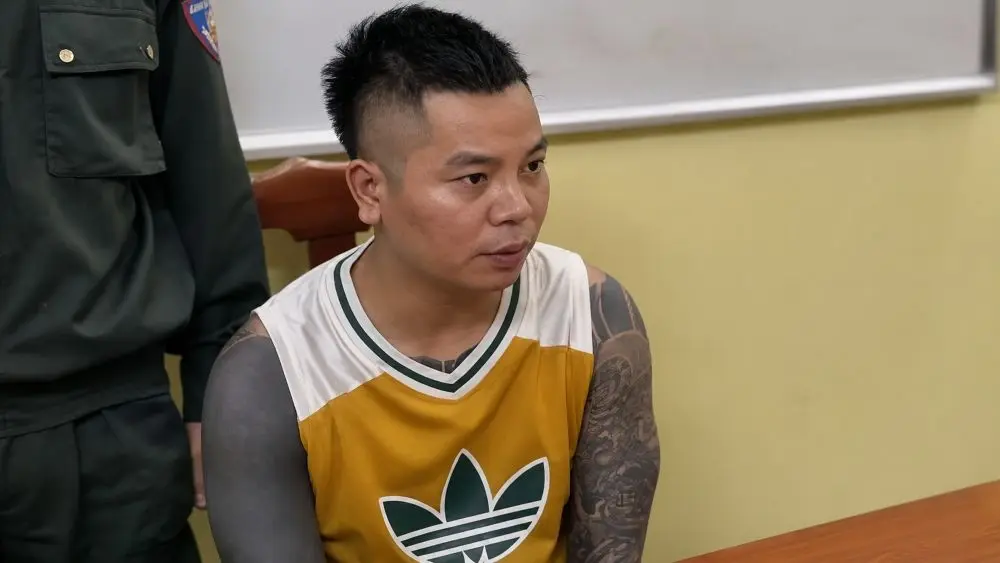 Cao Ngọc Sáng, tức Sáng “con”, bị khởi tố trong chuyên án 291T. Giang hồ mạng này được xác định cầm đầu một nhóm “giang hồ mạng”.