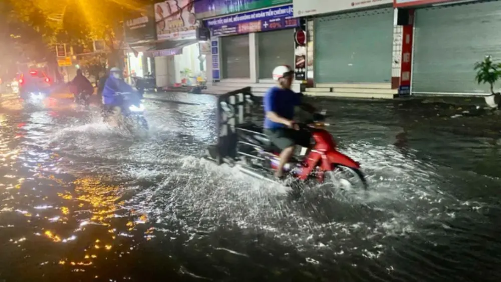 Bắc Bộ, Thanh Hóa và Nghệ An tiếp tục mưa lớn đến 16-9, có nơi trên 450mm, nguy cơ ngập lụt, lũ quét và sạt lở