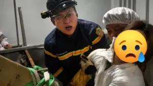 Người phụ nữ bị kẹt tay vào máy trộn dược liệu đã được lực lượng chức năng giải cứu kịp thời.