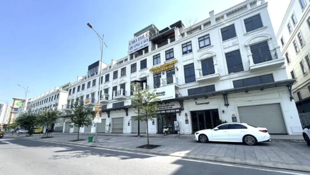 Bộ Xây dựng đề xuất cho phép chuyển nhượng hợp đồng mua bán nhà ở chưa có sổ hồng, nhằm giảm rủi ro và tăng thanh khoản thị trường.