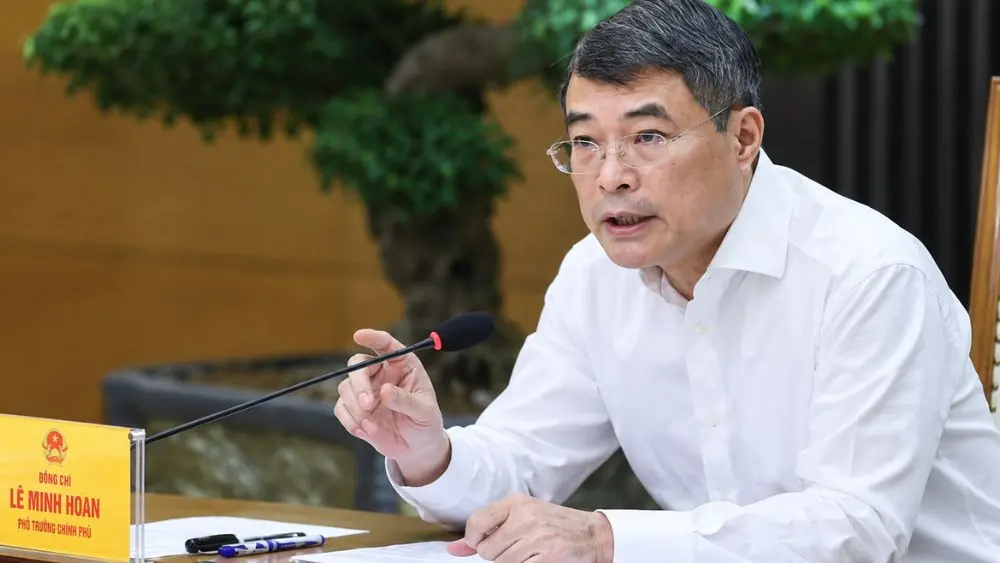 Thủ tướng: Quản chặt giá thành từ gốc với thuốc, thiết bị y tế, kiên quyết loại bỏ chi phí trung gian. Chi tiết ngay!