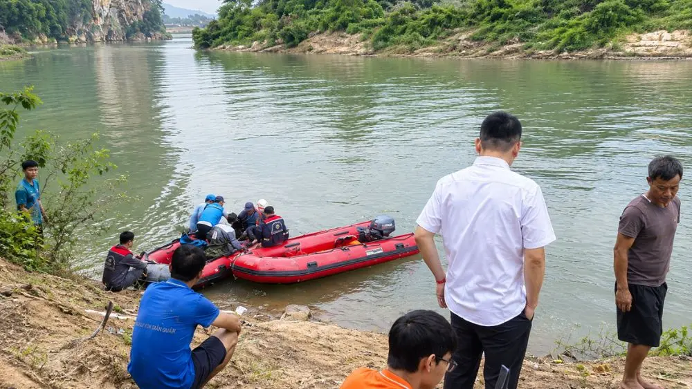 Tìm thấy thi thể hai nam sinh lớp 10 mất tích trên sông Mã. Chi tiết ngay!