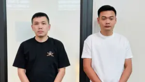 Khởi tố 2 bị can ở Thanh Hóa liên quan vụ chở bệnh nhân 16km, thu 9,5 triệu đồng. Chi tiết vụ việc đang được điều tra.