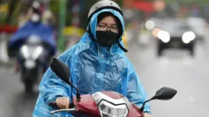Không khí lạnh bắt đầu tràn về, Hà Nội giảm gần 10 độ, miền Bắc mưa lớn. Cập nhật ngay!