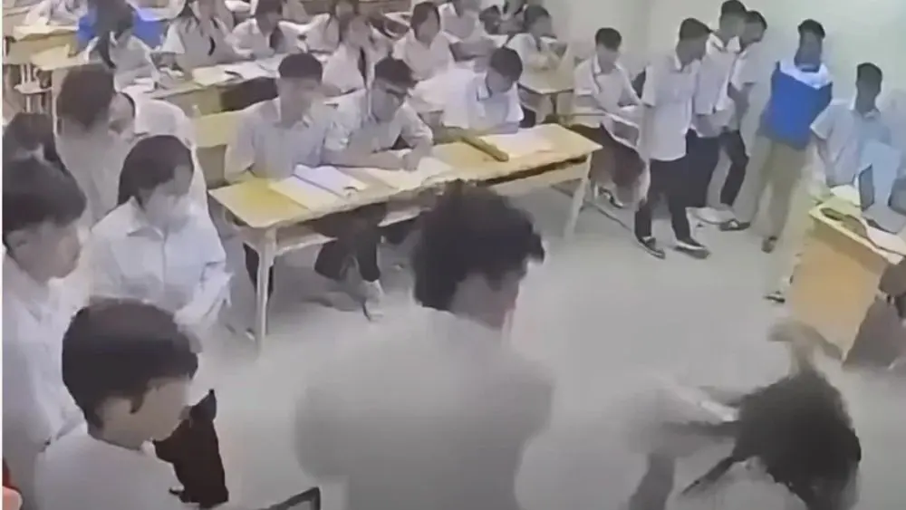 Kỷ luật học sinh cần nghiêm khắc nhưng đúng mực, hướng đến giáo dục và lòng nhân văn trước những vụ việc bạo lực học đường.