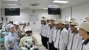 Sinh viên học nghề tại Thanh Hóa được thực tập tại doanh nghiệp, nhưng làm sao để người trẻ không chỉ có việc làm mà còn tích lũy kỹ năng và phát triển nghề nghiệp?