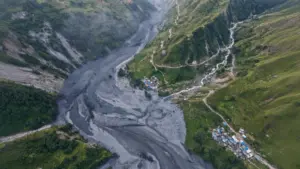 Lũ quét tại Nepal cuốn trôi hơn 200 ngôi nhà sau các vụ lở đất, gây thiệt hại nghiêm trọng tại khu vực bị ảnh hưởng.