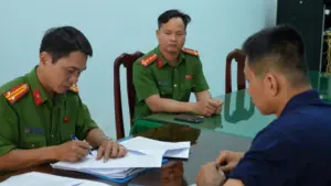 Người đàn ông gọi hơn 300 cuộc điện thoại quấy rối cảnh sát 113, vụ việc được cơ quan công an làm rõ.