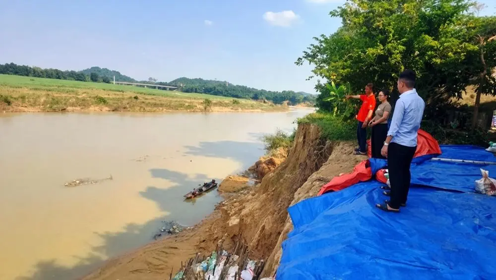 Thanh Hóa lo ngại sạt lở bờ sông Chu tại xã Lam Sơn, khiến người dân bất an trước nguy cơ ảnh hưởng đến khu dân cư.