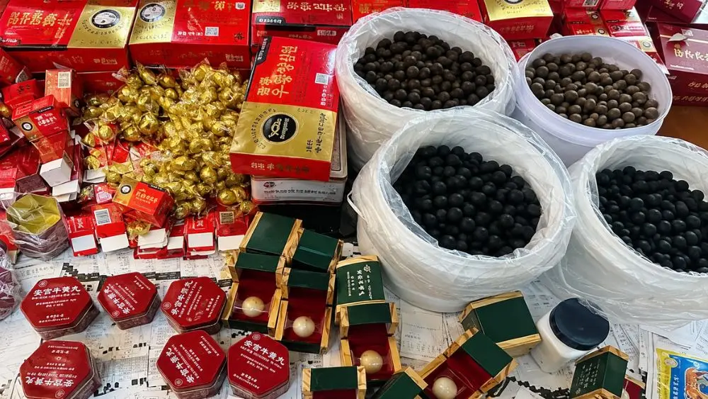 Rất nhiều thuốc An Cung Ngưu Hoàng hoàn bán tràn lan trên mạng là hàng lậu hoặc giả. Cảnh báo ngay!