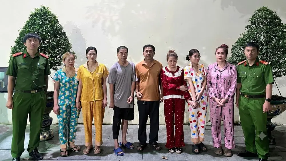 TPHCM: Từ vụ quán karaoke môi giới mại dâm, bóc gỡ đường dây đánh bạc lớn. Chi tiết ngay!