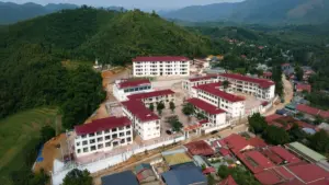 Thanh Hóa thuê đầu bếp nhà hàng nấu ăn cho học sinh trường nội trú vùng biên, góp phần nâng cao chất lượng bữa ăn bán trú.