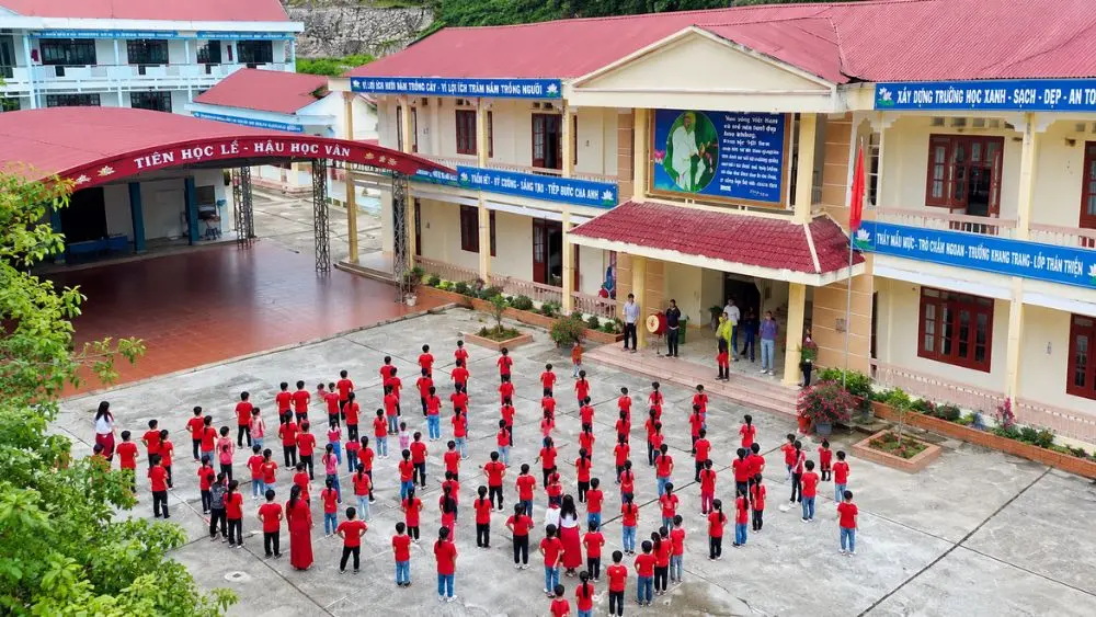 Vụ 11 học sinh bắt nạt bạn ở Thái Nguyên: Vì sao cơ quan quản lý giáo dục chưa nắm thông tin? Phân tích ngay!